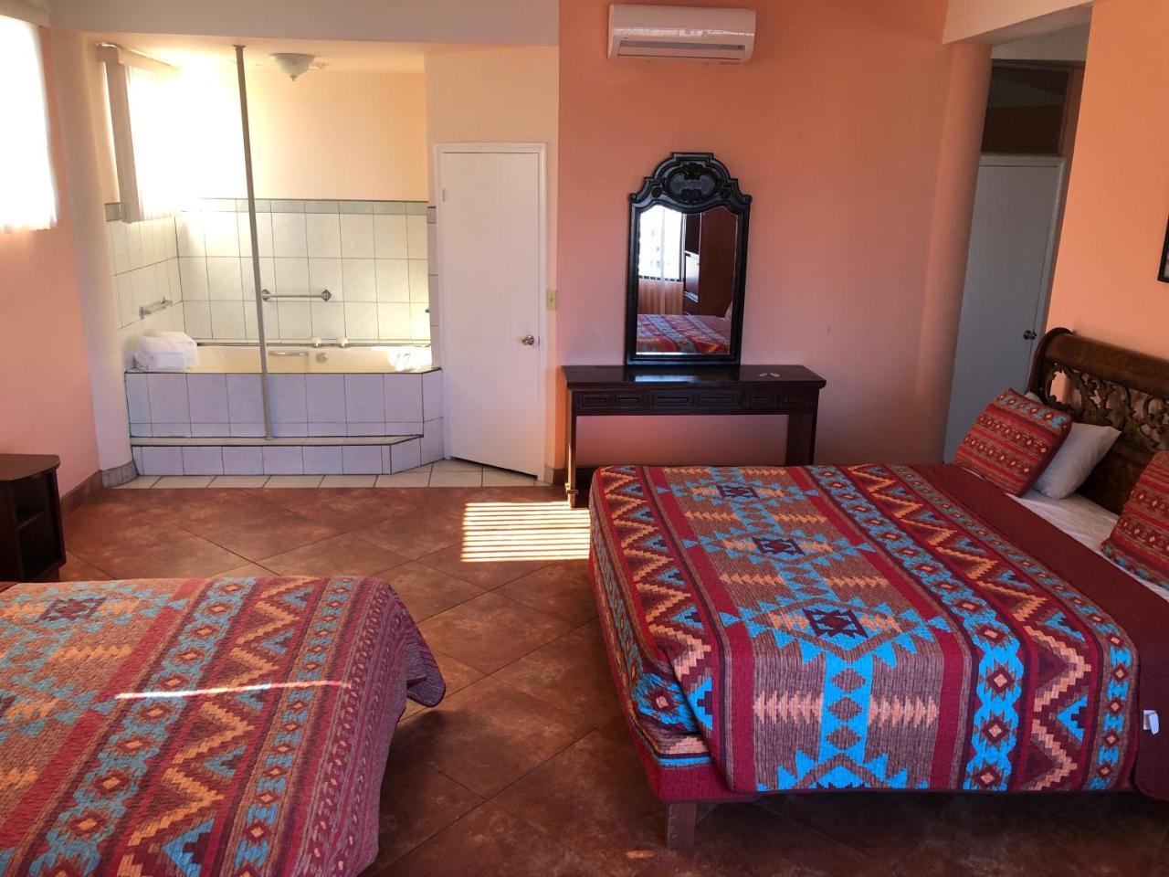 Hotel Sevilla Tijuana Kültér fotó